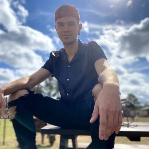 Meet your Posher, Aj